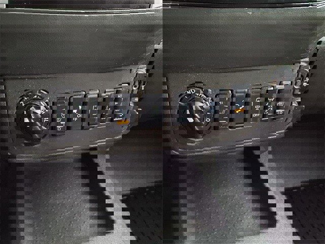 Used 2019 Nissan Frontier PRO-4X image 15