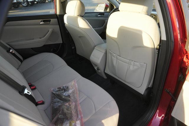 Used 2018 Hyundai Sonata SE image 14