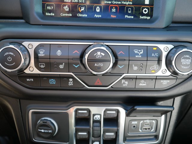 Used 2021 Jeep Wrangler Unlimited Sahara AWD/4WD image 30