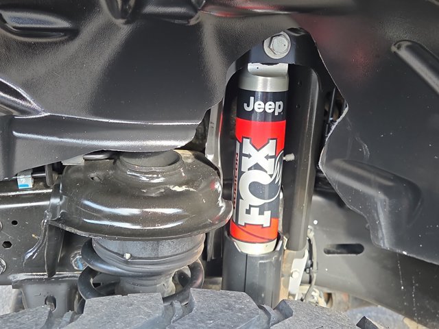 Used 2022 Jeep Gladiator Rubicon w/ LED Lighting Group AWD/4WD image 10