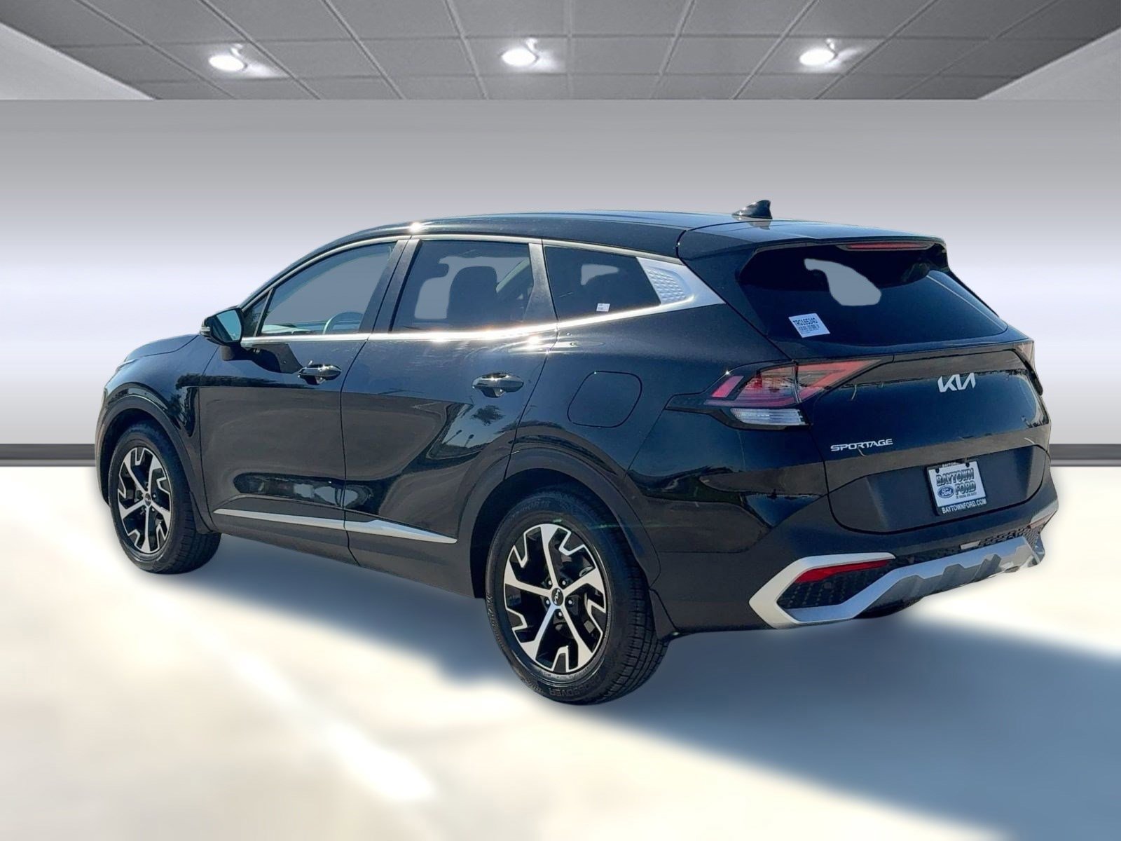 Used 2024 Kia Sportage EX image 5
