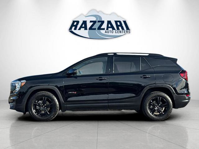 Used 2023 GMC Terrain AT4 image 6