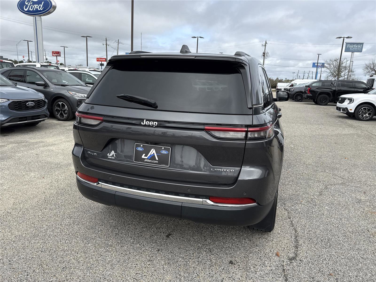 Used 2022 Jeep Grand Cherokee Limited w/ MOPAR Finishing Package image 6