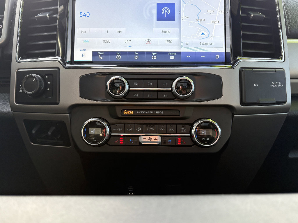 Certified 2022 Ford F350 Lariat w/ Camper Package image 27