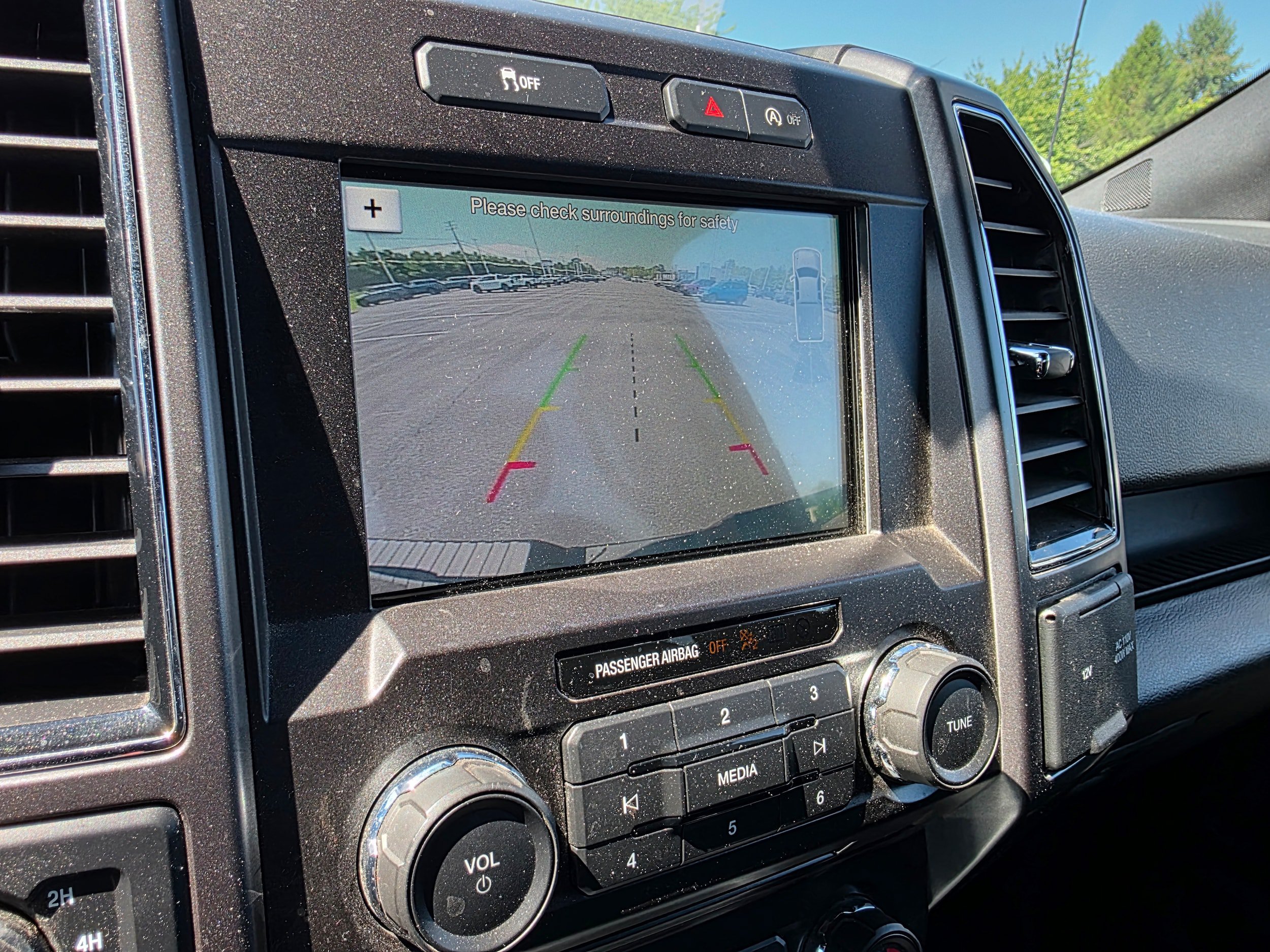 Certified 2018 Ford F150 XLT w/ Equipment Group 302A Luxury AWD/4WD image 20