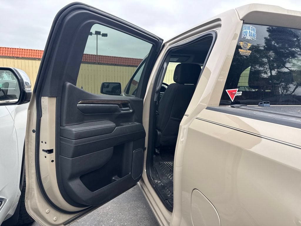 Used 2023 GMC Sierra 1500 Elevation w/ X31 Off-Road Package AWD/4WD image 15