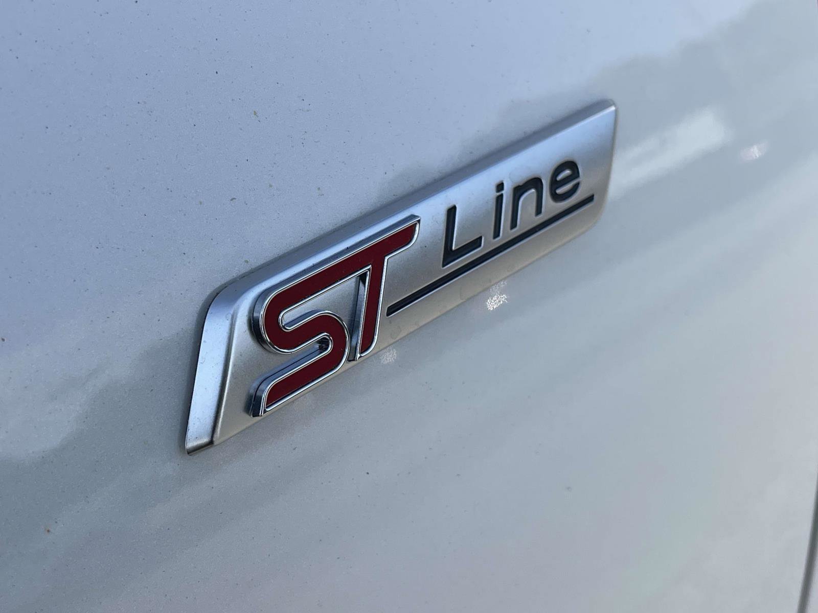 Certified 2025 Ford Escape ST-Line Elite AWD/4WD image 8