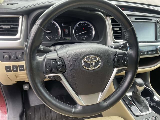 Used 2017 Toyota Highlander Limited Platinum AWD/4WD image 21