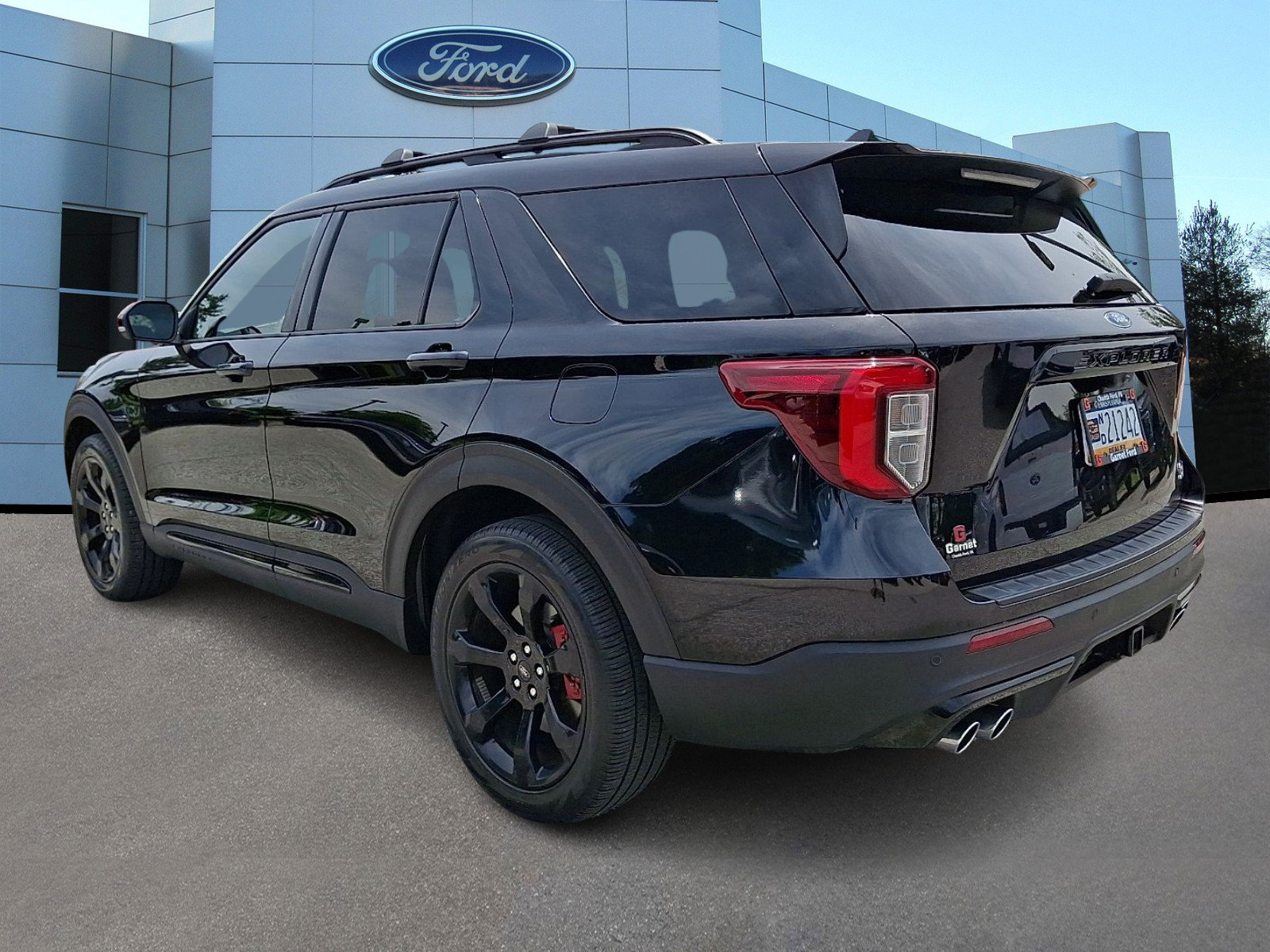 Certified 2023 Ford Explorer ST w/ Equipment Group 401A AWD/4WD image 5