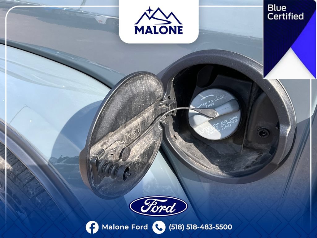 Used 2024 Jeep Wrangler Unlimited Sahara AWD/4WD image 22
