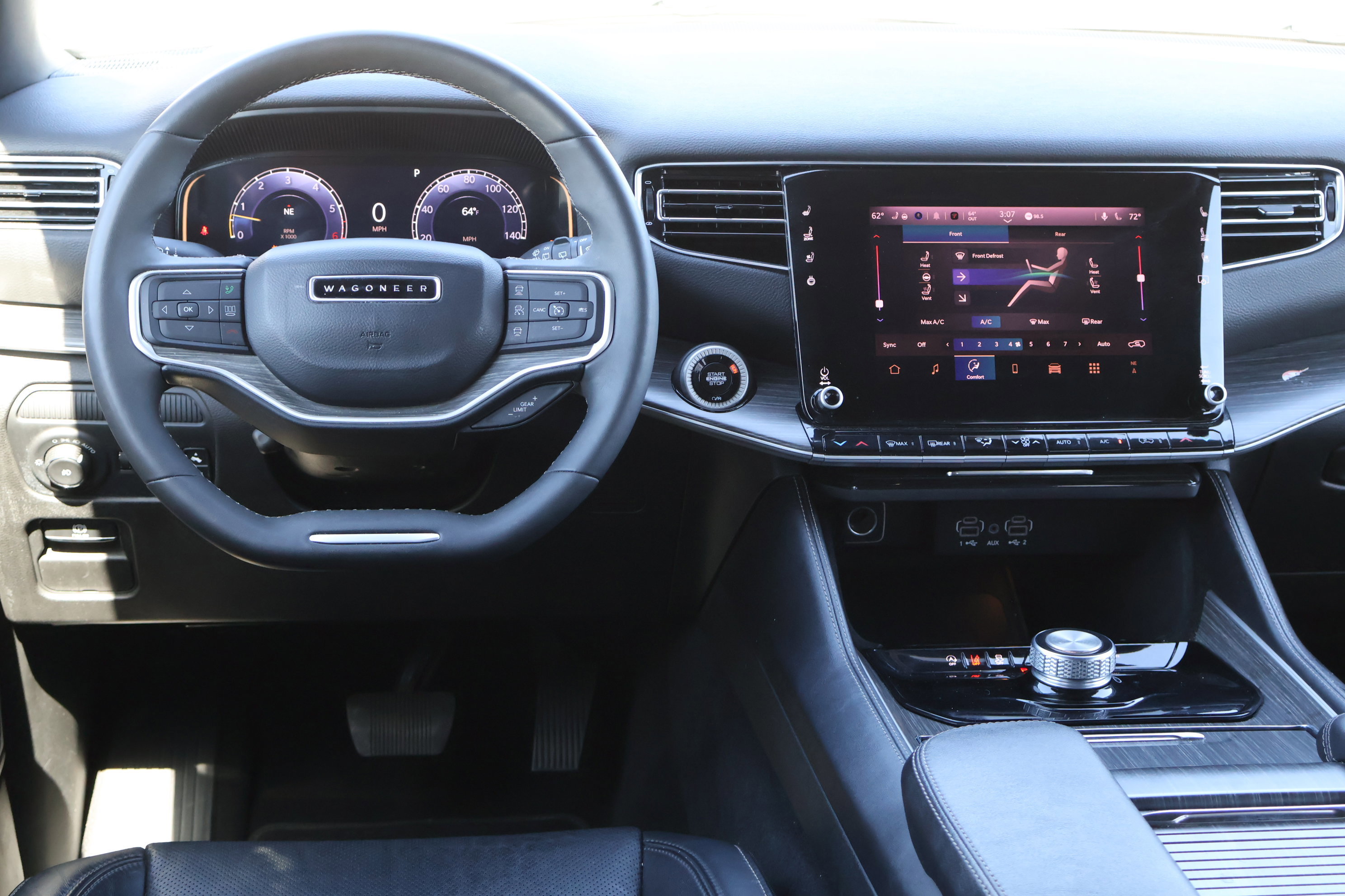 Used 2024 Jeep Wagoneer Series II w/ Flexible Seating Group image 27