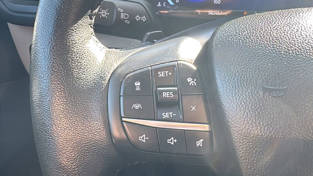 Certified 2020 Ford Escape Titanium AWD/4WD image 12