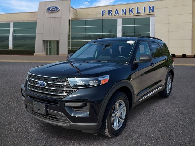 Certified 2023 Ford Explorer XLT RWD image 3