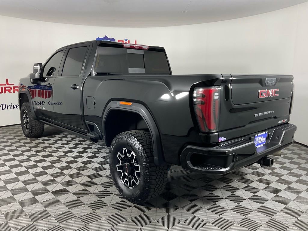 Used 2024 GMC Sierra 2500 AT4X image 3