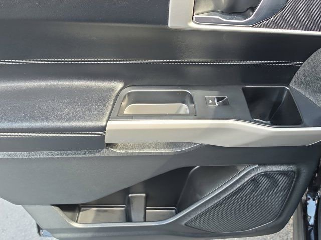 Certified 2022 Ford Explorer XLT RWD image 10