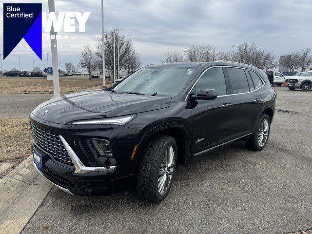 Used 2025 Buick Enclave Avenir w/ Trailering Package, 5000 lbs. image 1