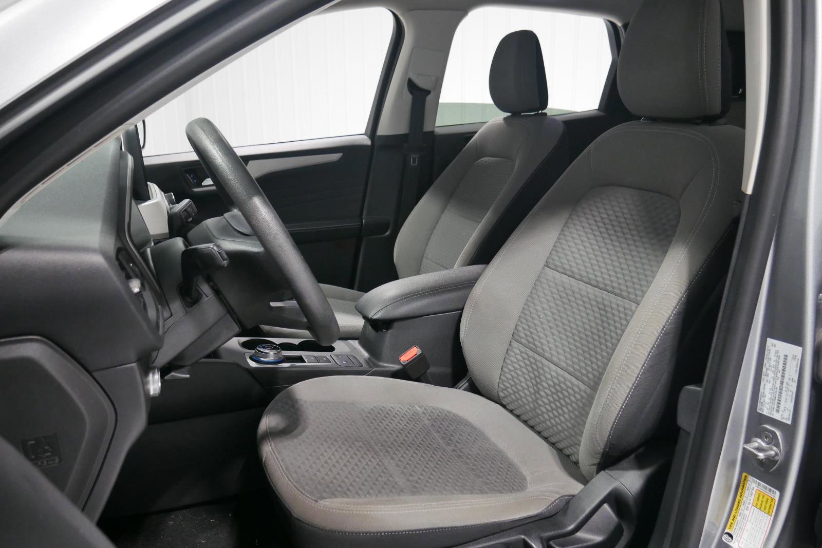 Certified 2021 Ford Escape SE image 6