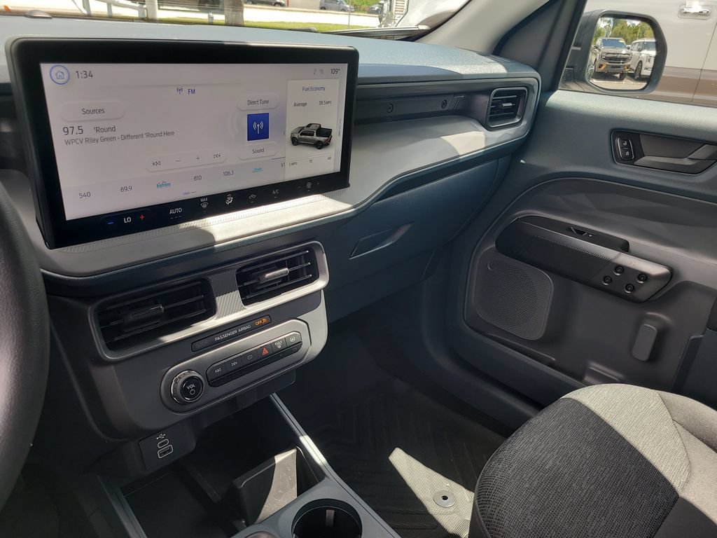 Certified 2025 Ford Maverick XL FWD image 17