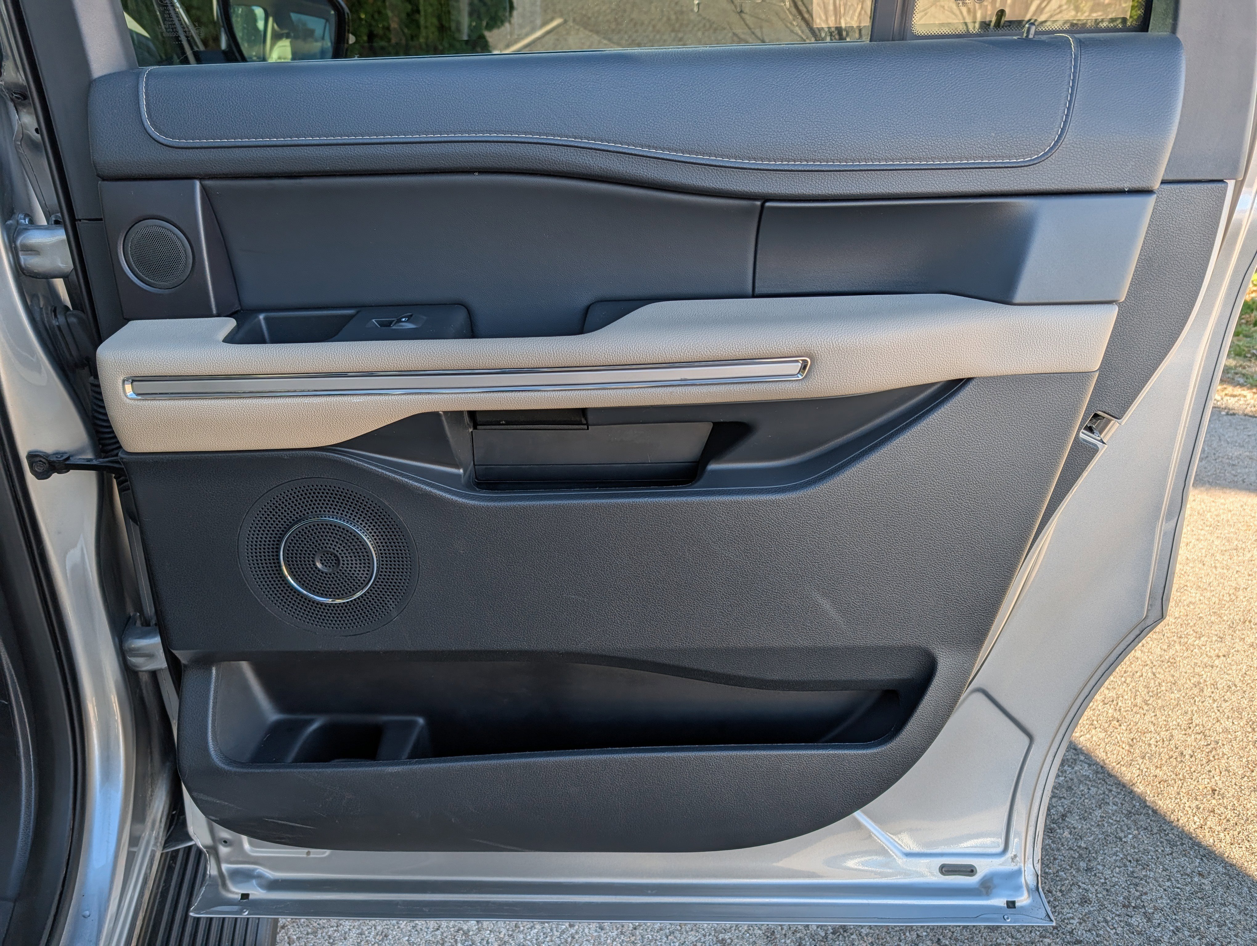 Certified 2024 Ford Expedition Max Limited image 42