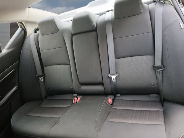 Used 2025 Nissan Altima 2.5 SV FWD image 13