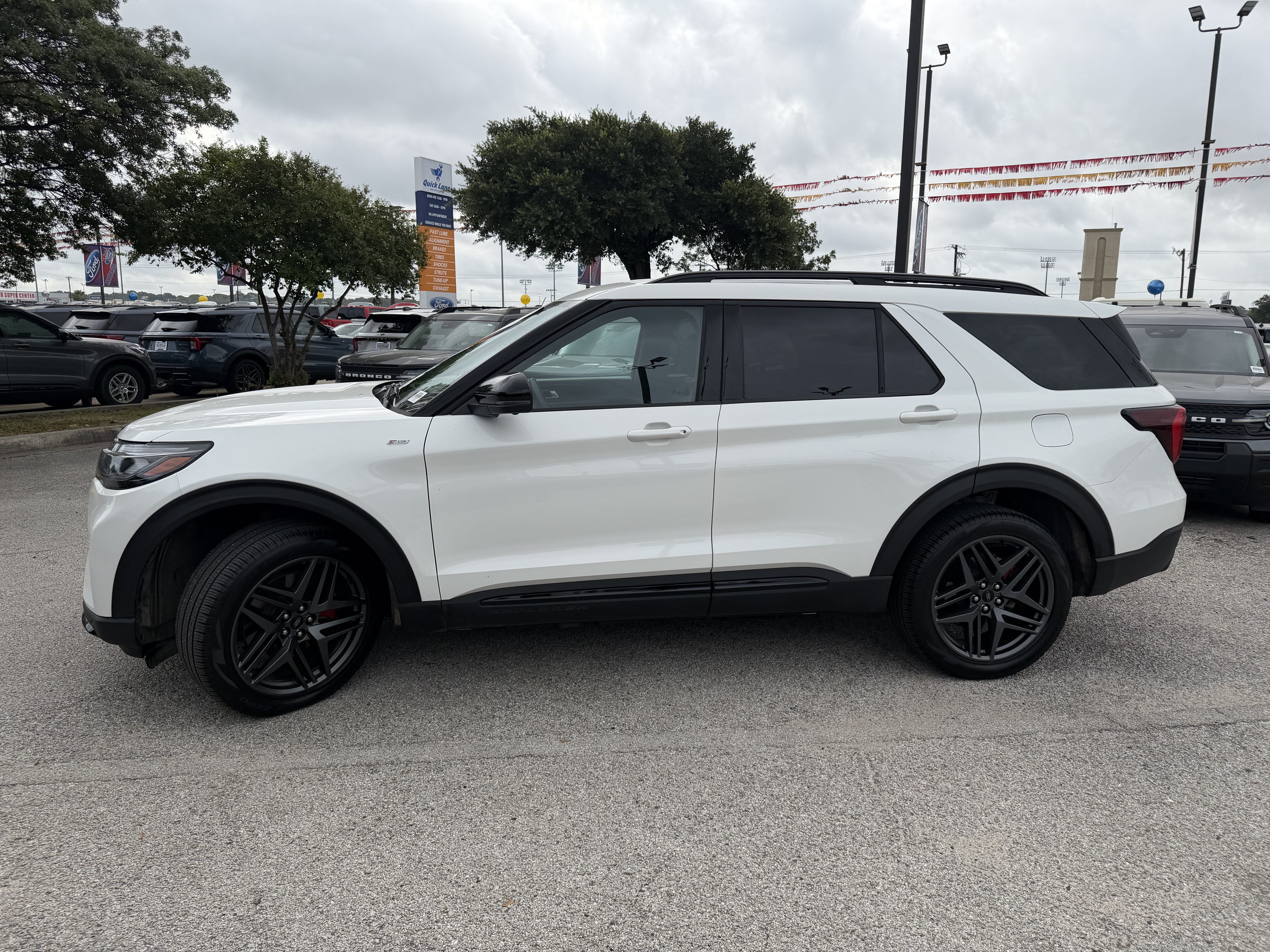 Certified 2025 Ford Explorer ST-Line w/ ST-Line Street Pack AWD/4WD image 12