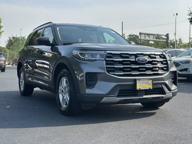 Certified 2025 Ford Explorer Active AWD/4WD image 49