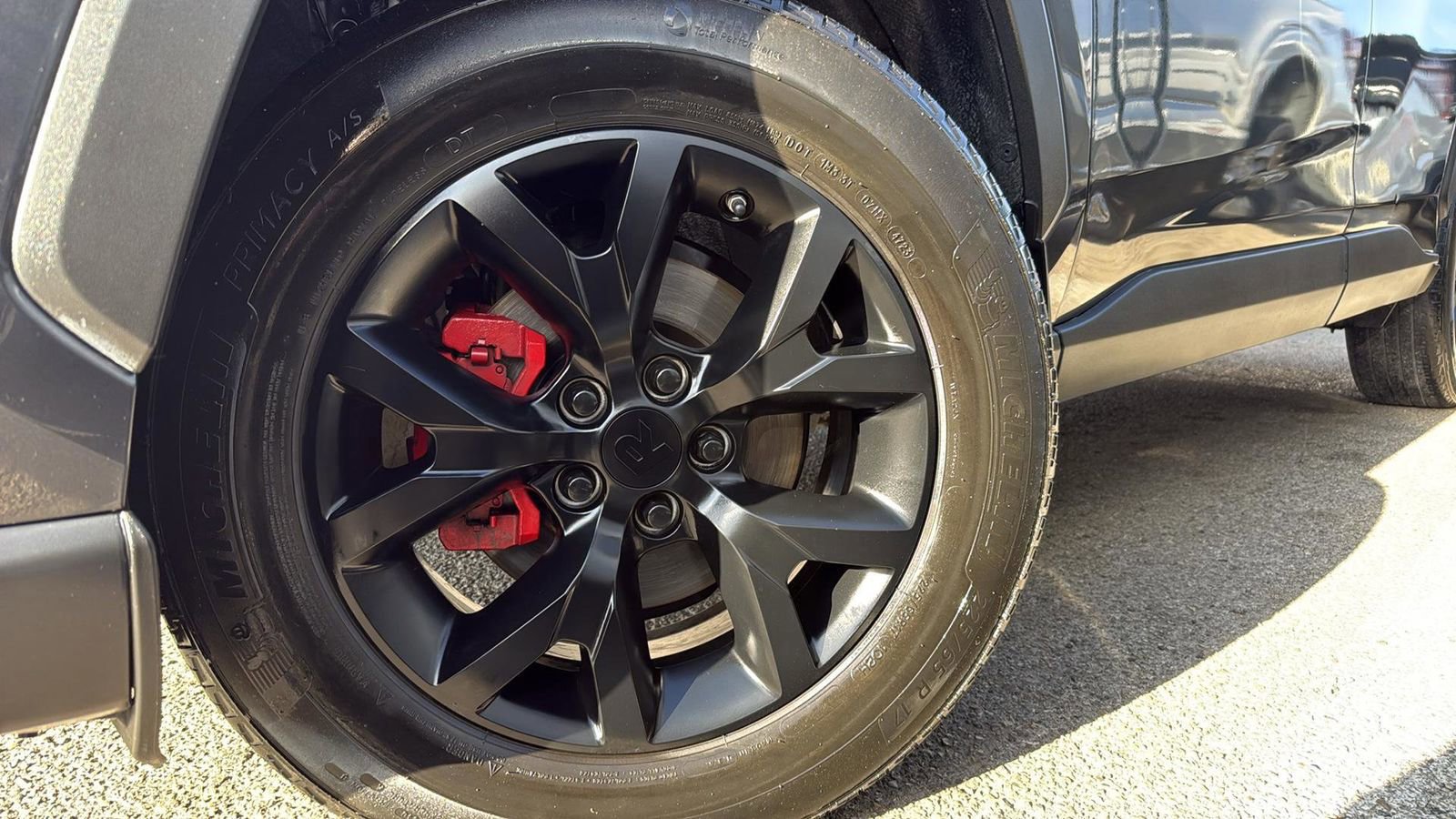 Used 2024 Toyota RAV4 LE image 9