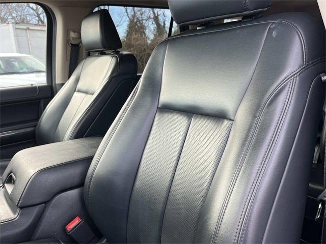 Certified 2024 Ford Expedition Max XLT image 30