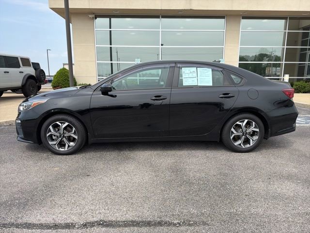 Used 2020 Kia Forte LXS FWD image 2