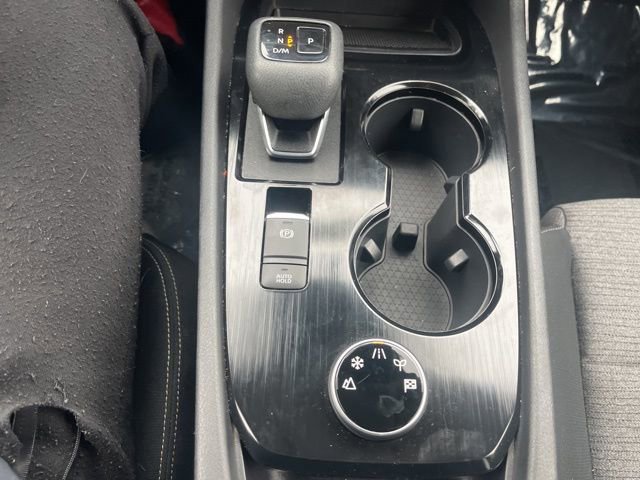 Used 2022 Nissan Rogue SV image 26