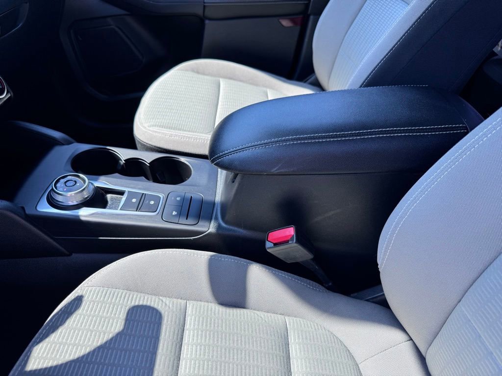 Certified 2022 Ford Escape S AWD/4WD image 17