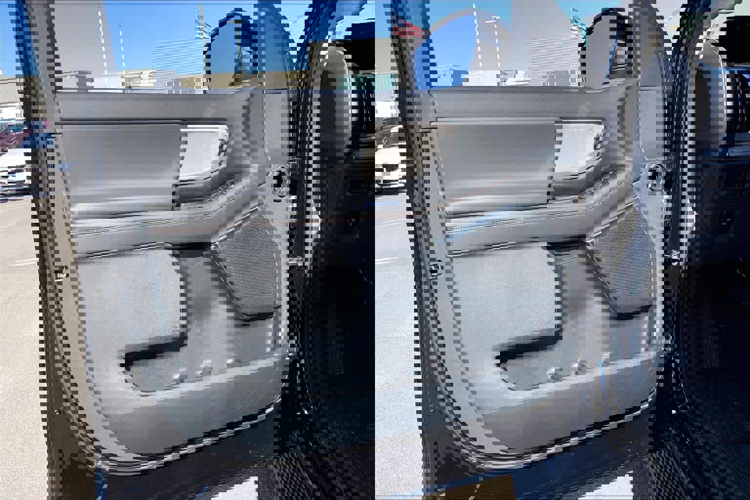 Certified 2025 Ford Expedition Active image 22