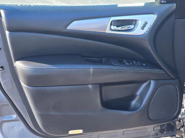 Used 2018 Nissan Pathfinder SL w/ Midnight Edition Package image 23