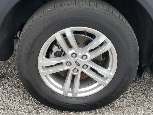 Certified 2024 Ford Explorer XLT w/ Equipment Group 202A AWD/4WD image 5