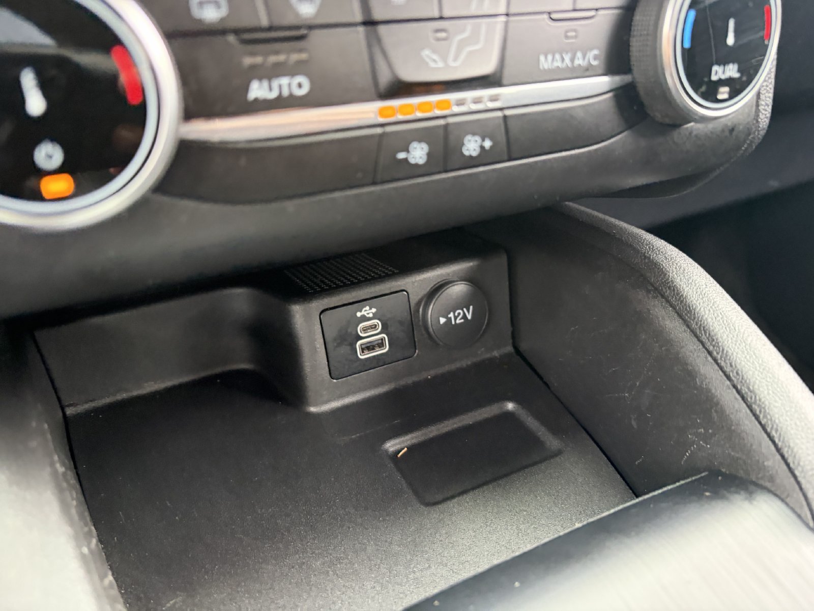 Certified 2024 Ford Escape Active FWD image 33