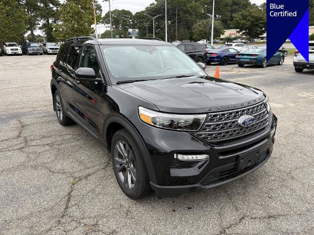 Certified 2023 Ford Explorer XLT w/ Equipment Group 202A AWD/4WD image 3