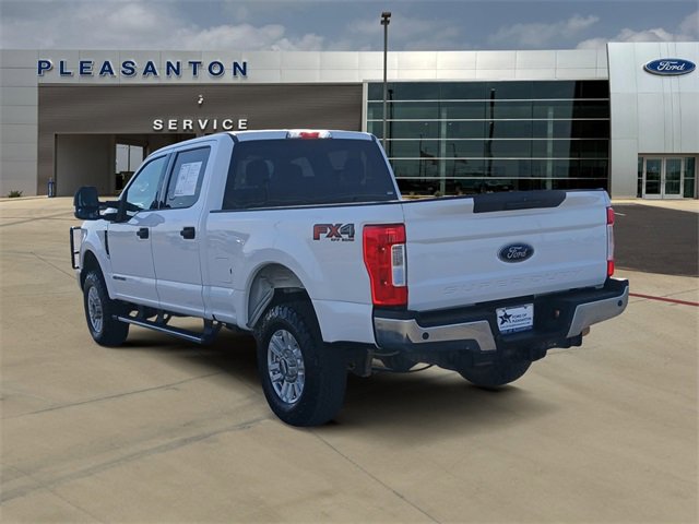 Certified 2017 Ford F250 XLT w/ XLT Value Package image 3