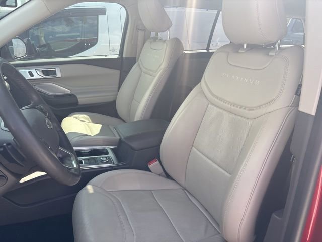 Certified 2020 Ford Explorer Platinum w/ Premium Technology Package image 8