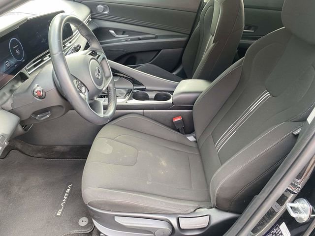 Used 2023 Hyundai Elantra SEL w/ Convenience Package FWD image 16