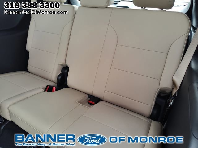 Used 2025 Buick Enclave Preferred w/ Power Package FWD image 27