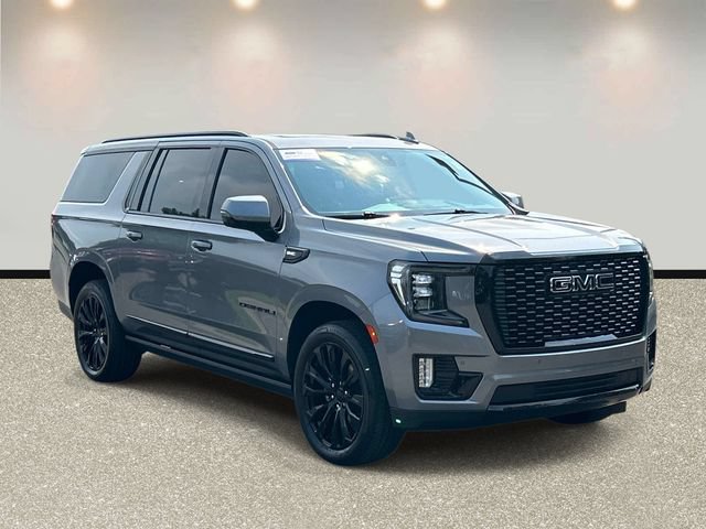 Used 2022 GMC Yukon XL Denali AWD/4WD image 3