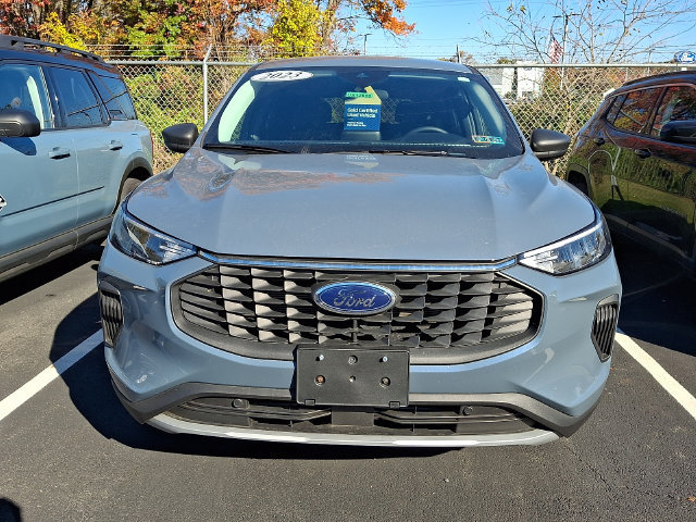 Certified 2023 Ford Escape Active AWD/4WD image 2