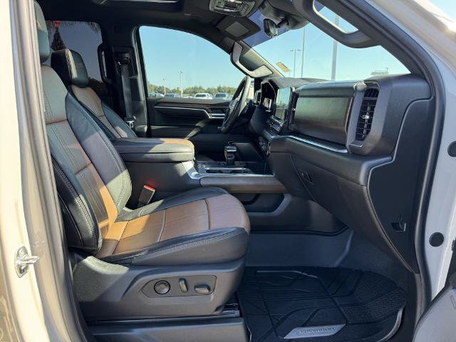 Used 2026 Chevrolet Silverado 1500 High Country w/ High Country Premium Package AWD/4WD image 17