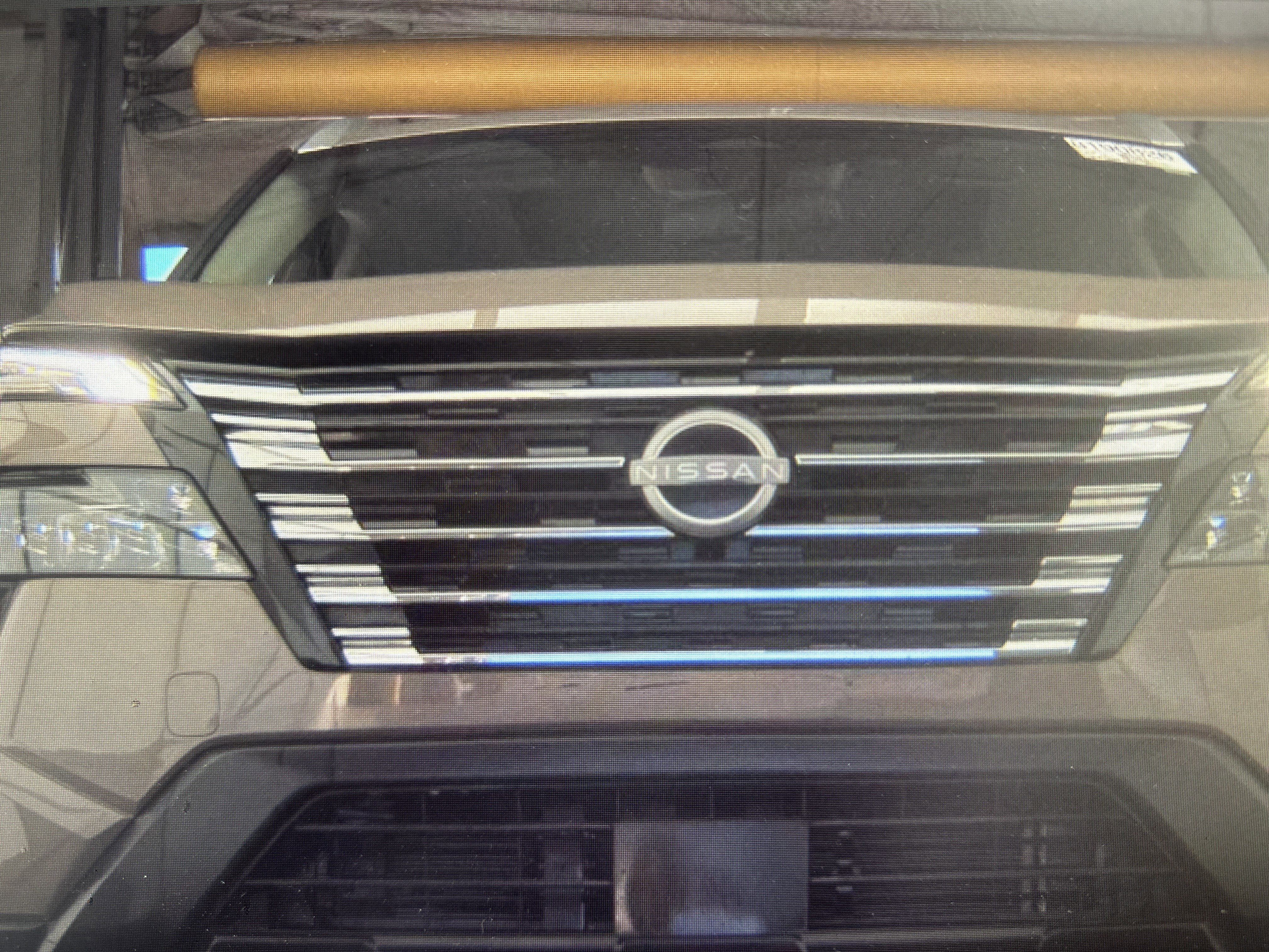 Used 2024 Nissan Rogue SV w/ SV Premium Package image 3