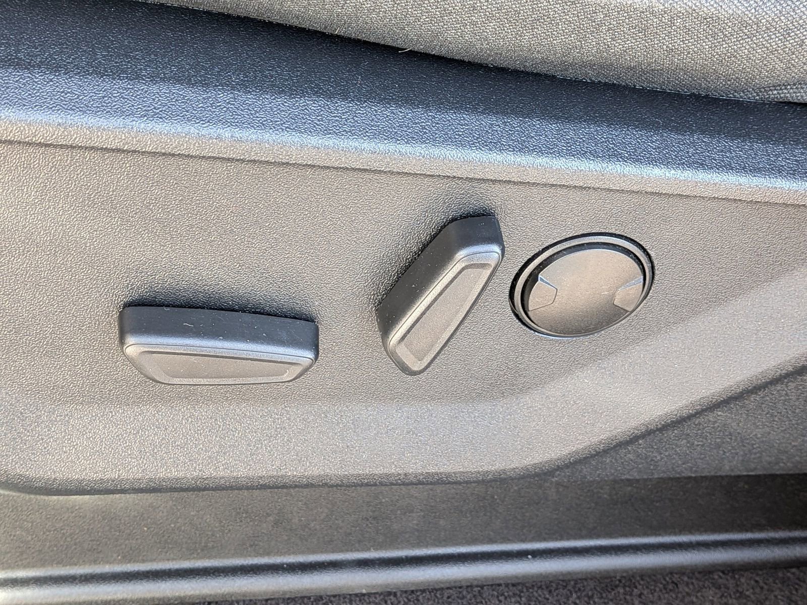 Certified 2023 Ford F150 XLT w/ Equipment Group 302A High image 21