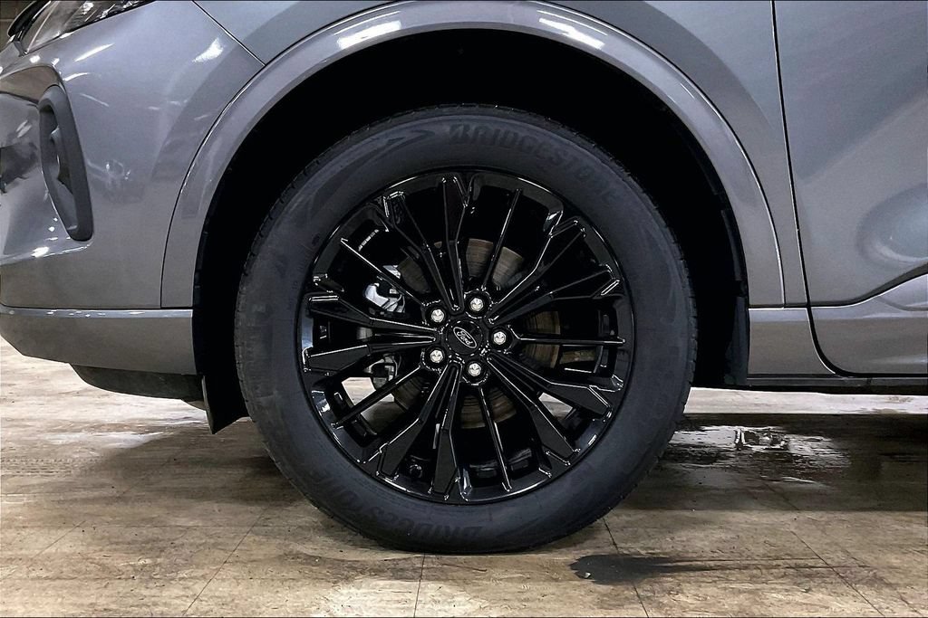 Certified 2025 Ford Escape ST-Line Elite AWD/4WD image 9