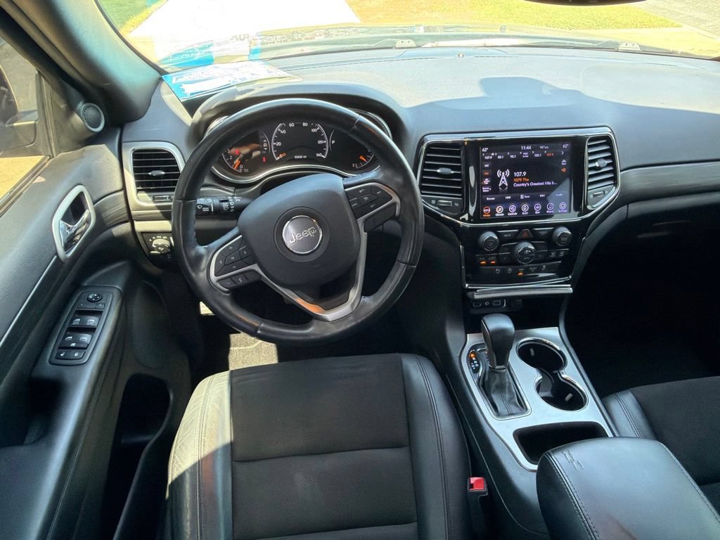 Used 2020 Jeep Grand Cherokee Altitude RWD image 19