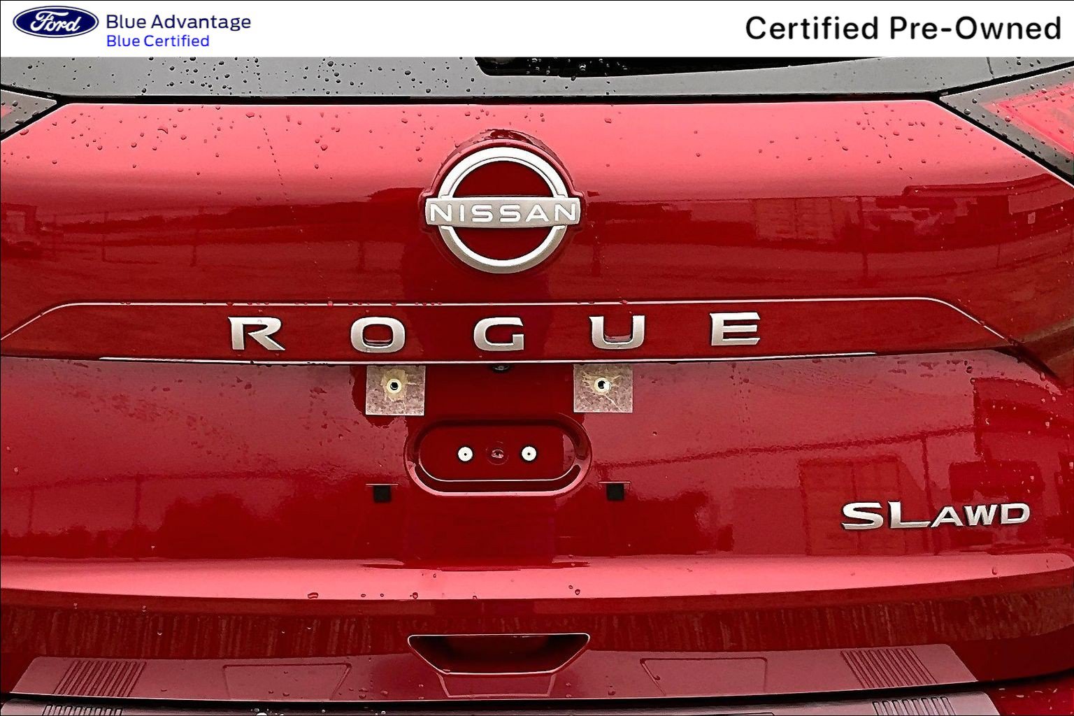 Used 2025 Nissan Rogue SL AWD/4WD image 32