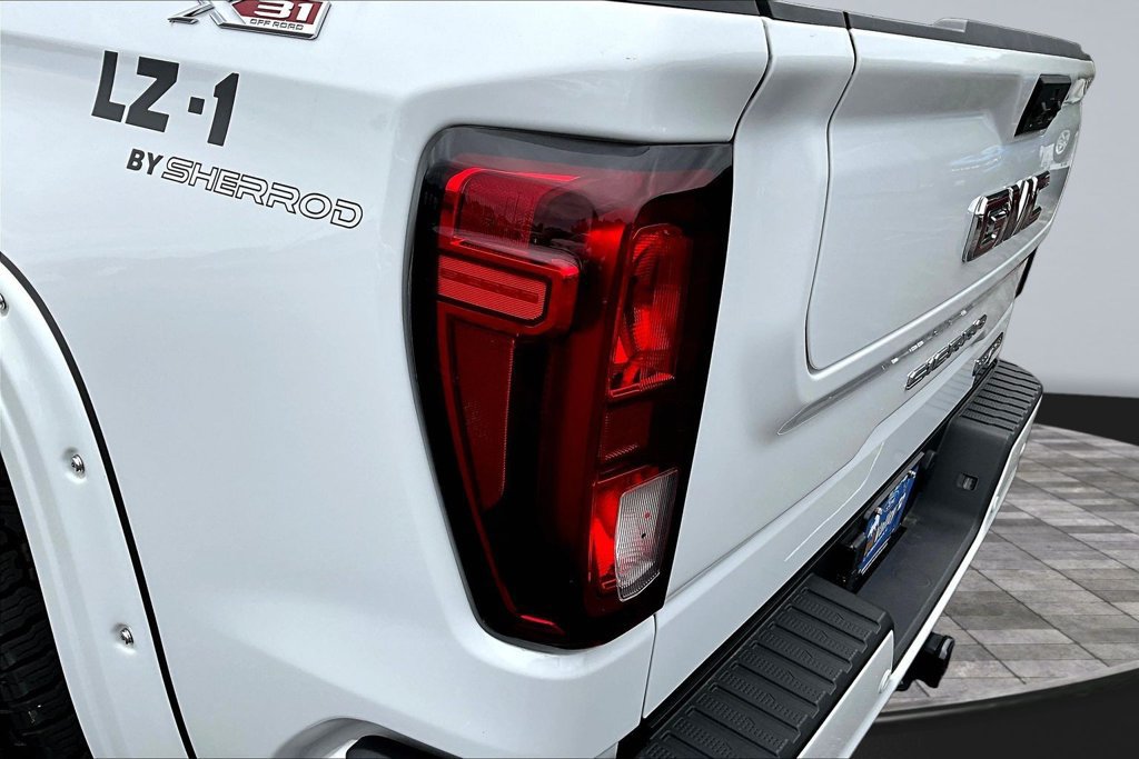 Used 2023 GMC Sierra 1500 Elevation w/ Preferred Package AWD/4WD image 28