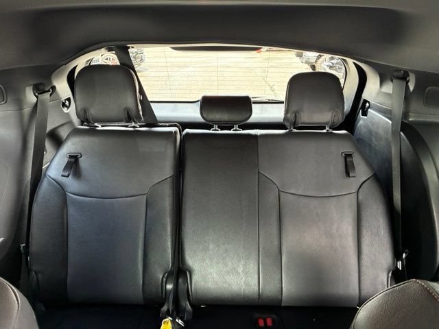 Used 2023 Toyota Sienna XSE w/ XSE Plus Package AWD/4WD image 12